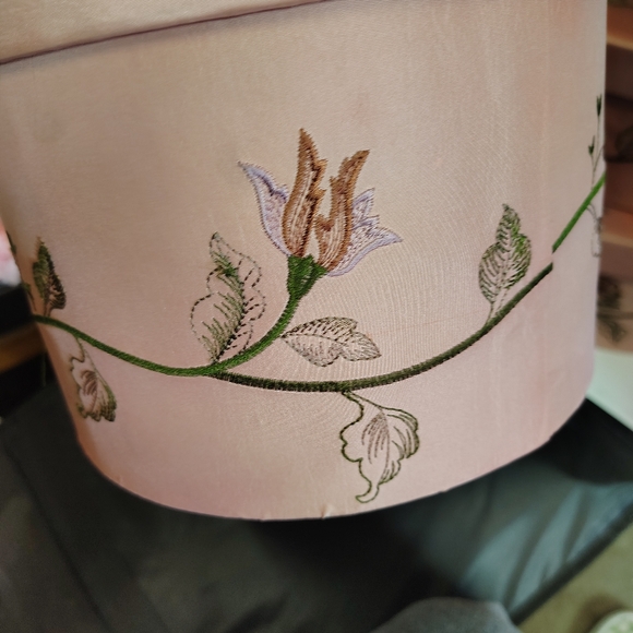 Vintage RARE The Raymond Waits Once Upon A Rose satin covered  hat box set main image 5